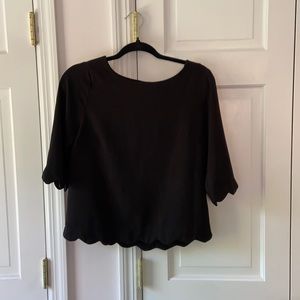 Black Scallop Bottom Top